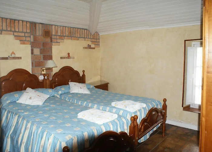 El Mirador Fogadó 2*